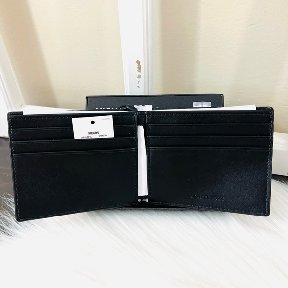Michael Kors Hudson Men’s Slim Billfold Wallet - Picture 5 of 13
